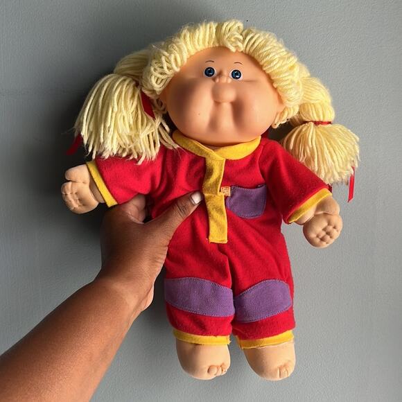 Cabbage Patch Doll | Blonde Ponytails Blue Eyes - Picture 7 of 10
